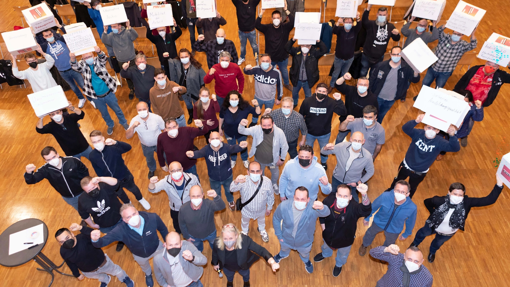 Kick-Off mit Druck (Lu-Ft) in die Zukunft
