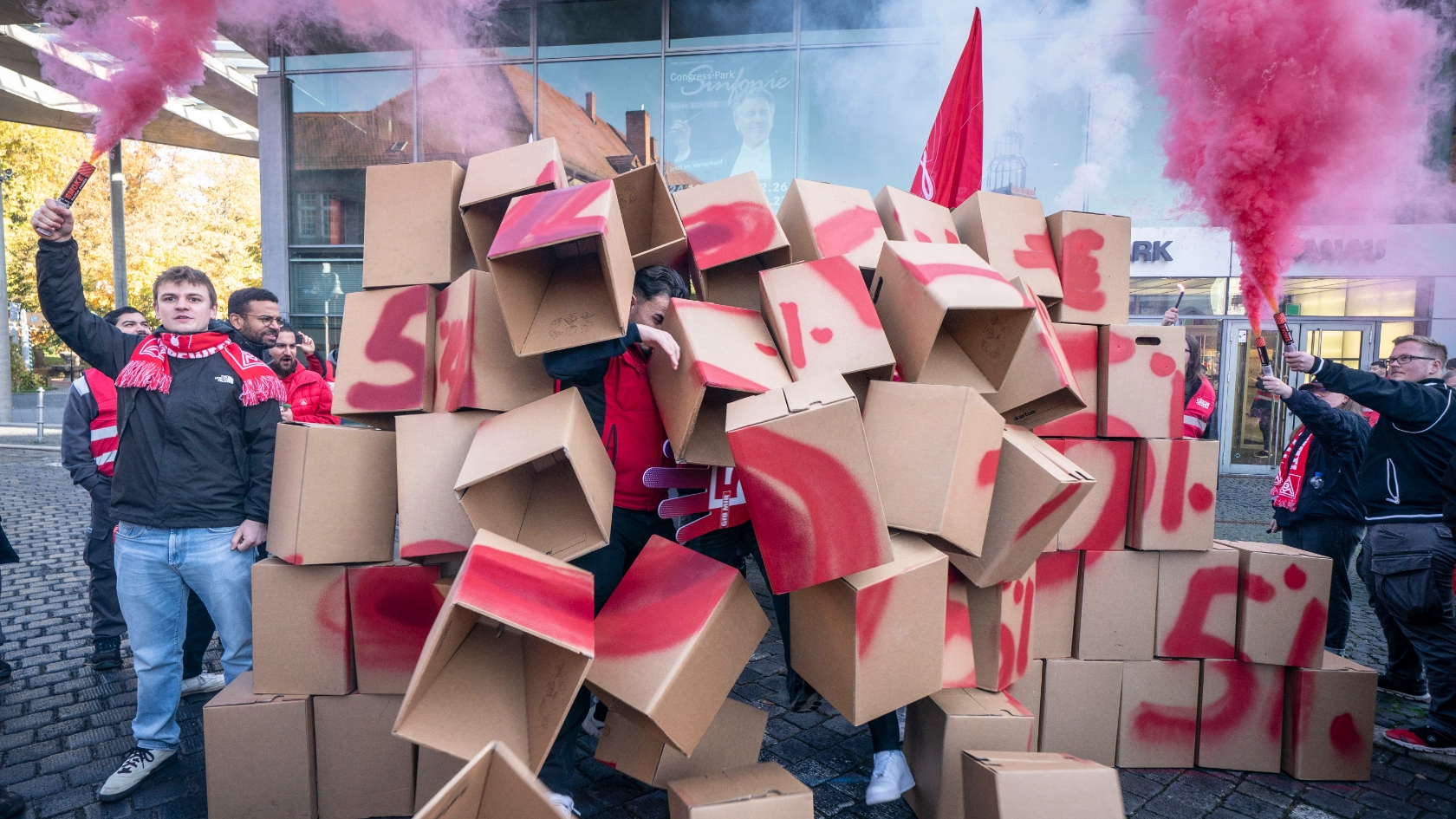 Tarifverhandlungen 2. Runde Bezirk Mitte in Hanau am 28.10.2026.